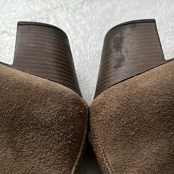 Clacks Taupe Pause Camelia Suede Ankle Boots Side Zip 8M - Picture 7 of 10